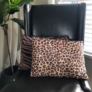 Leopard Animal Print Velvet Fabric Throw Pillows